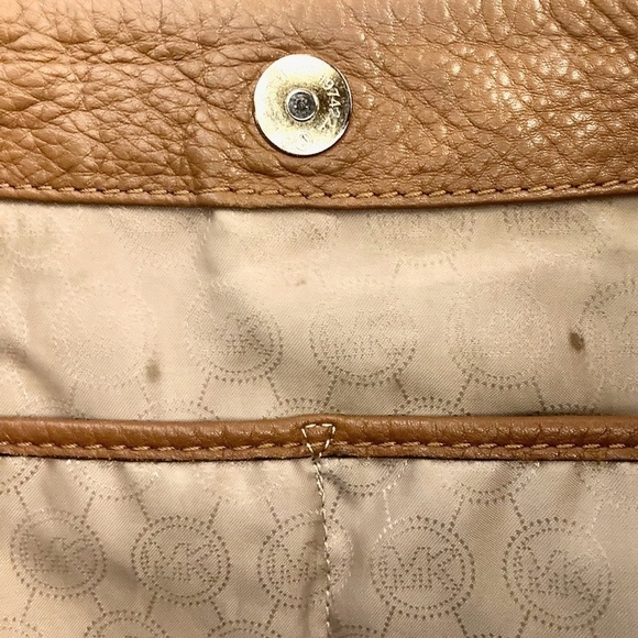 MICHAEL MICHAEL KORS Pebbled Leather Hobo Bag Caramel Brown Buttery Soft - Picture 11 of 11